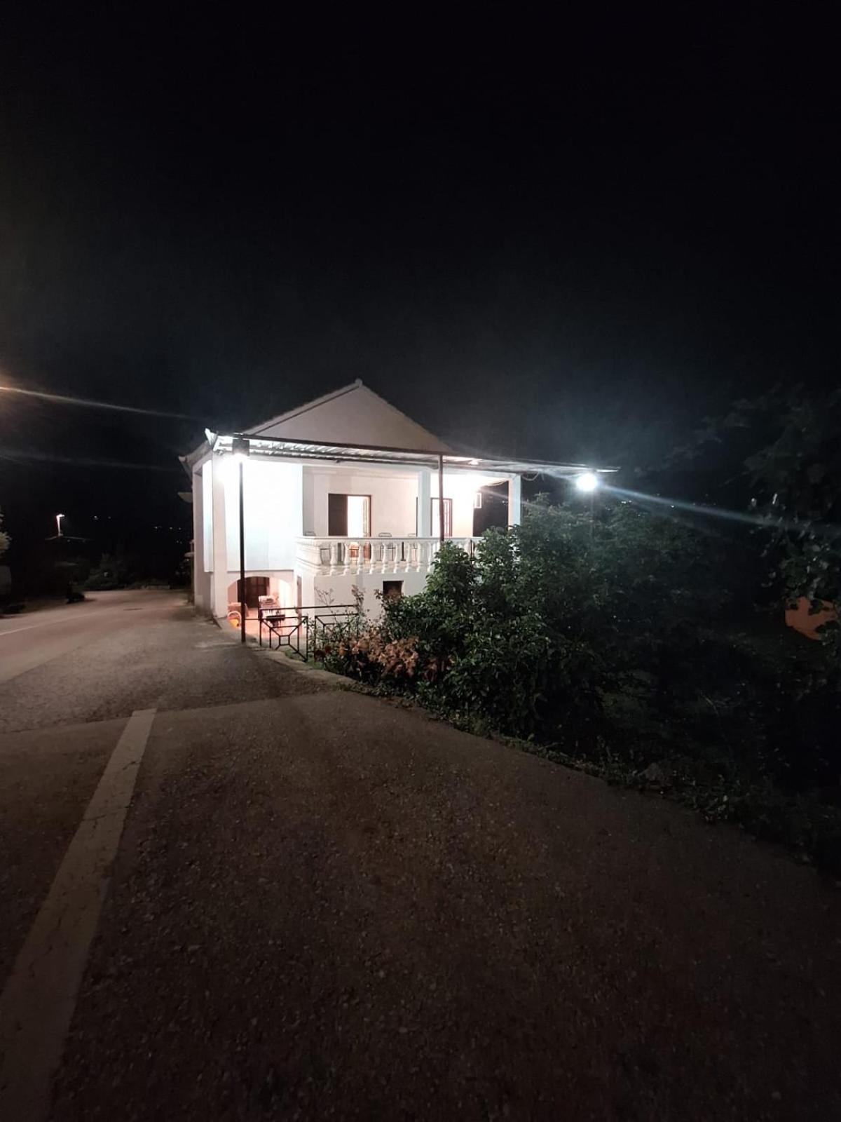 Amma Rooms Gruda Exterior foto